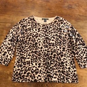 Luxelon Designers Original leopard print top